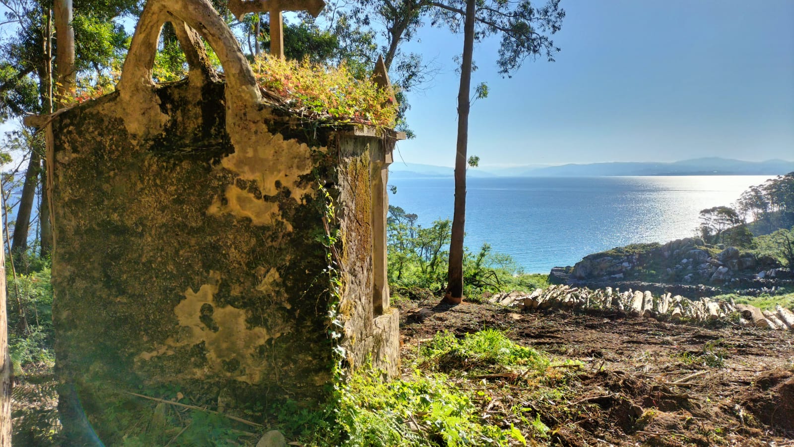 2025/05/23: O templete da Illa de San Martiño (Galicia) volve a ver a luz do Sol grazas a LIFE INSULAR