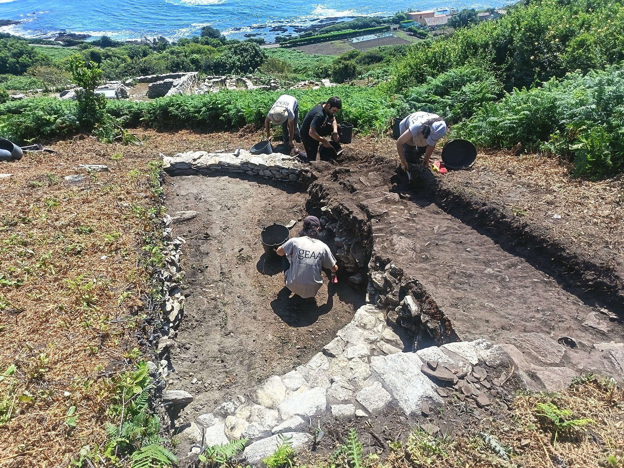 2026/06/02: La Xunta de Galicia impulsa una nueva campaña arqueológica en Ons (Galicia), en terrenos cercanos a las zonas de actuación de LIFE INSULAR